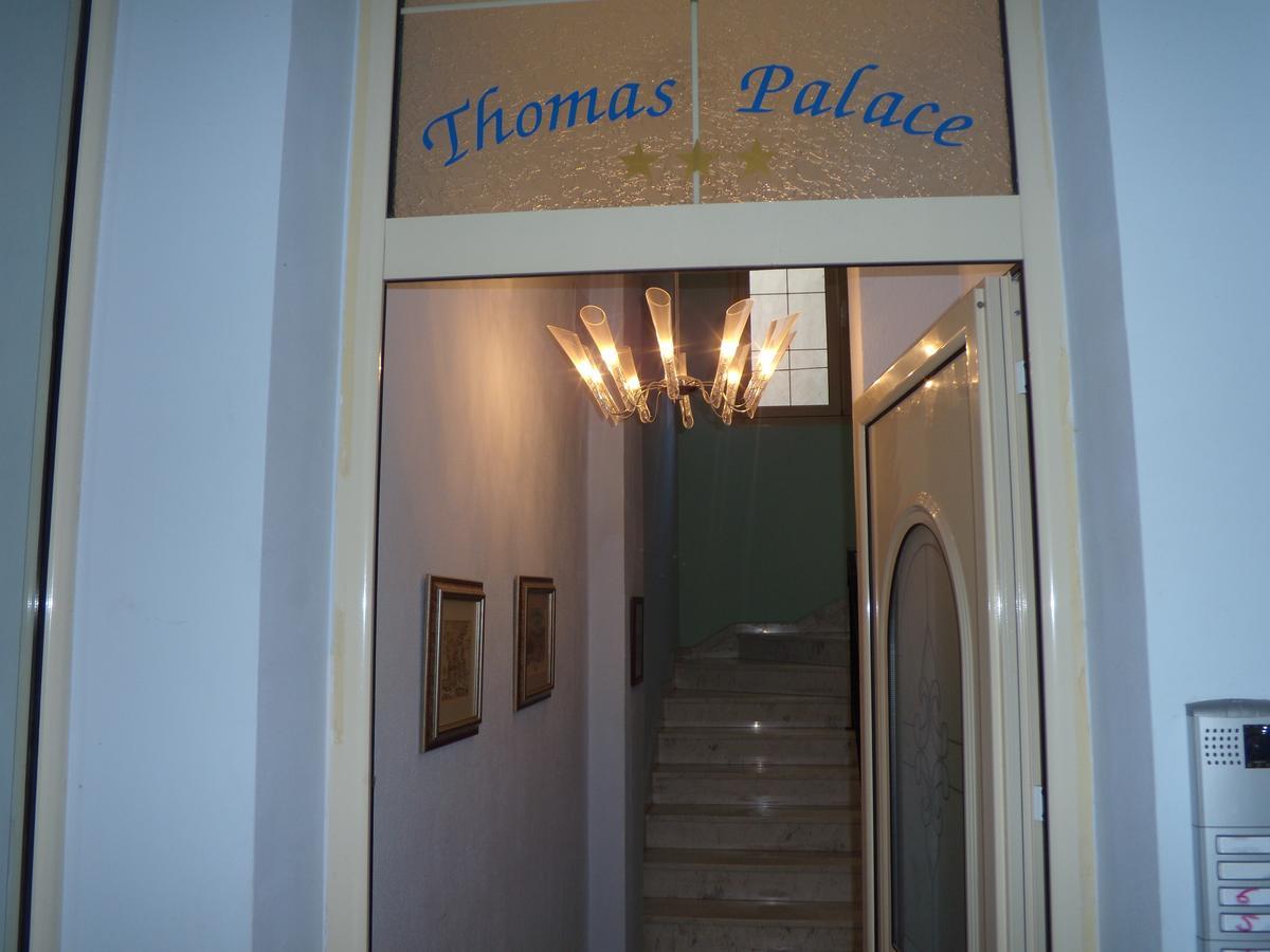 Thomas Palace Apartments Szandanszki Kültér fotó